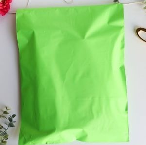 20 10x13 neon green design poly mailers